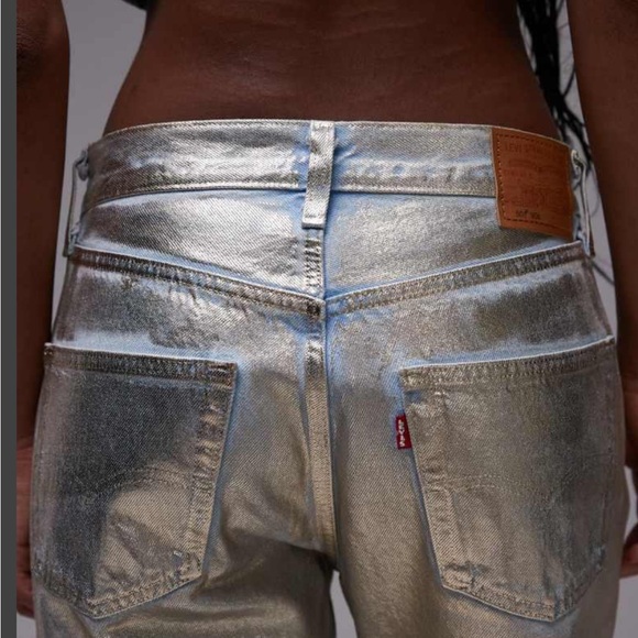 Levi’s 501 90s Gold Metallic Painted Jeans - Picture 2 of 9
